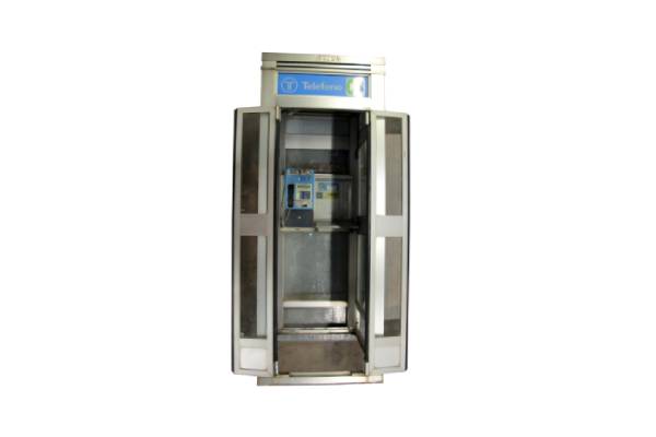 Cabina telefònica del model Garza